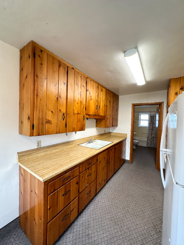 212 E. 1st St, Apt #1